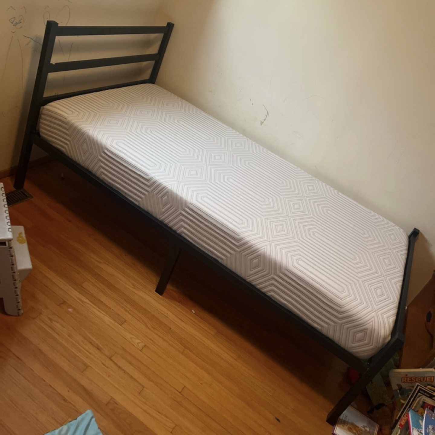 twin bed