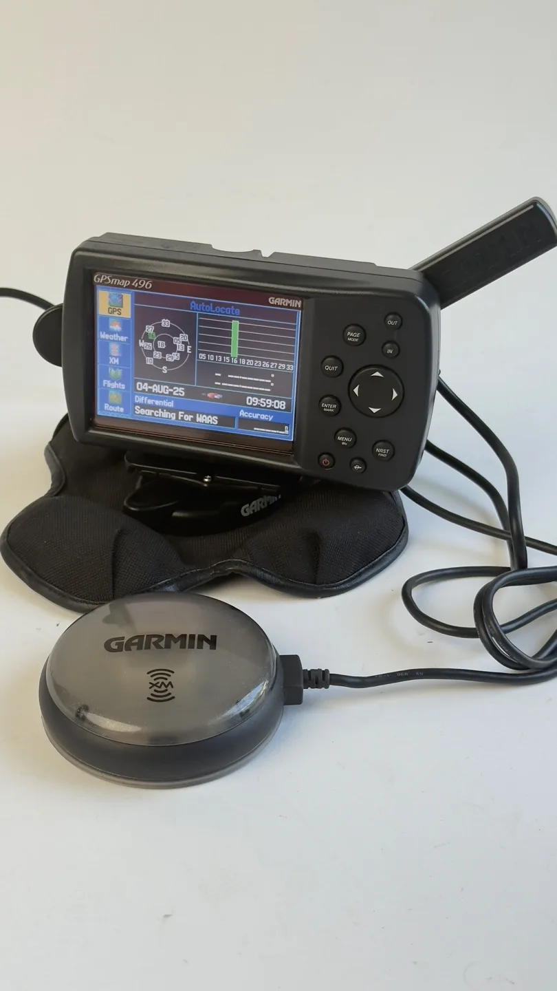 Garmin GPSmap 496 Aviation GPS thumbnail