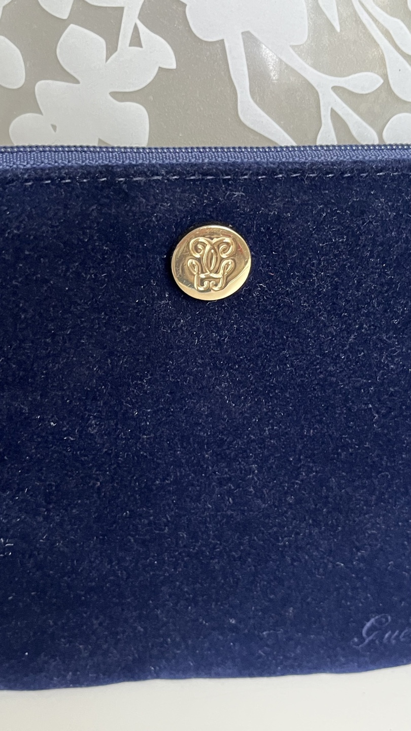 Guerlain Navy Blue Velvet Make Up Bag - photo 2