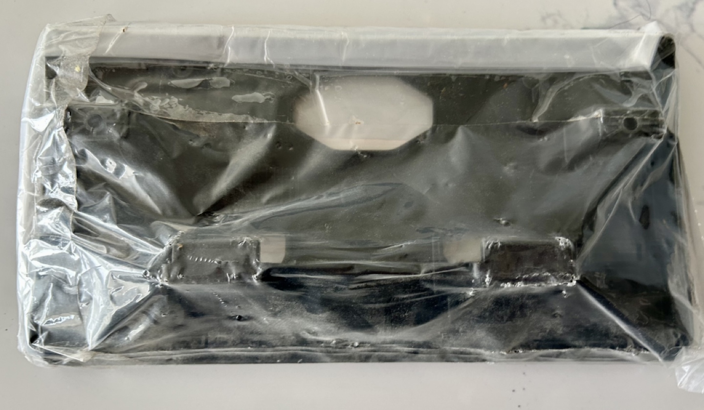 Honda HR-V 71145-T7W-A10 License Plate Bracket - New - photo 2