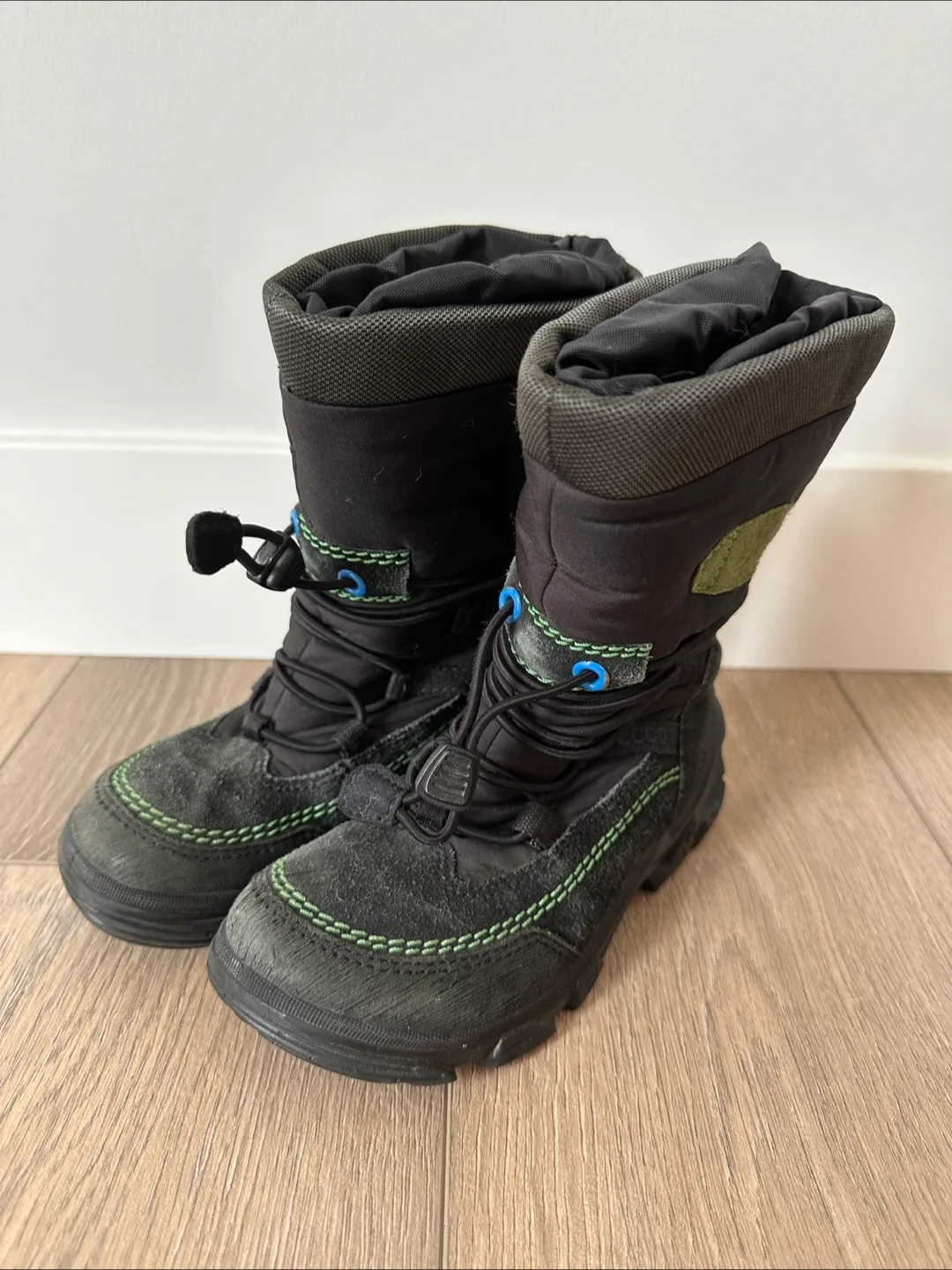 ECCO Kids' Snow Boots, Size 11 thumbnail