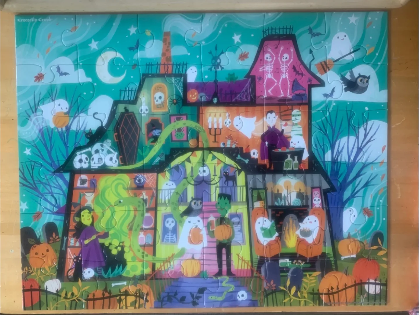 Crocodile Creek Haunted House Floor Puzzle 36 Pieces thumbnail