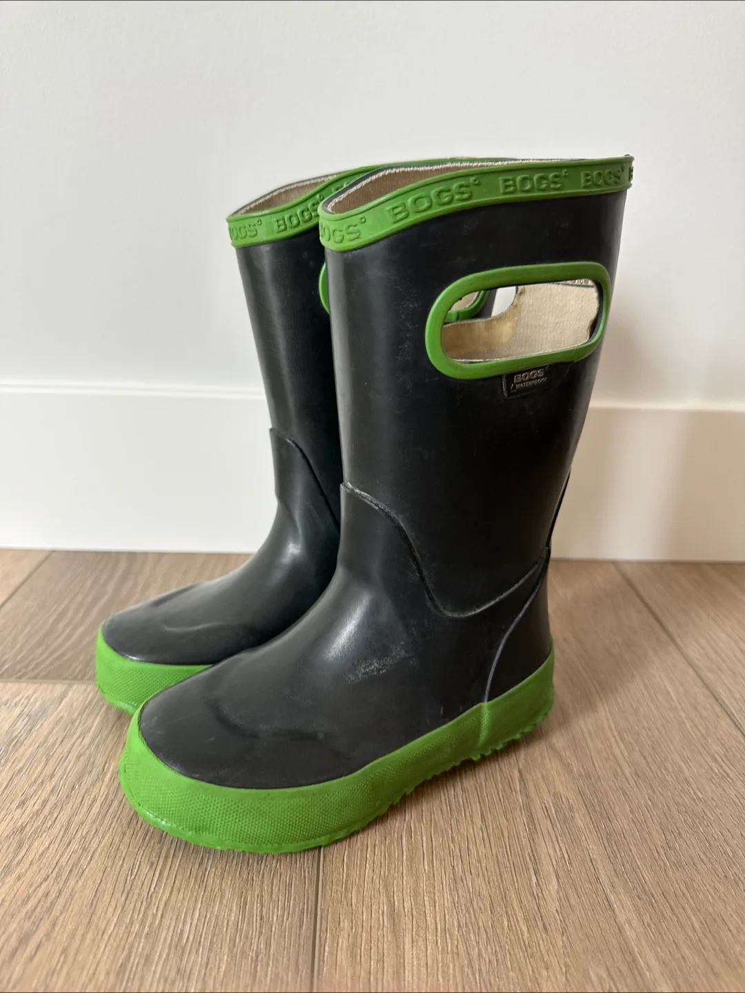 Bogs Kids Rainboots - size 9 thumbnail
