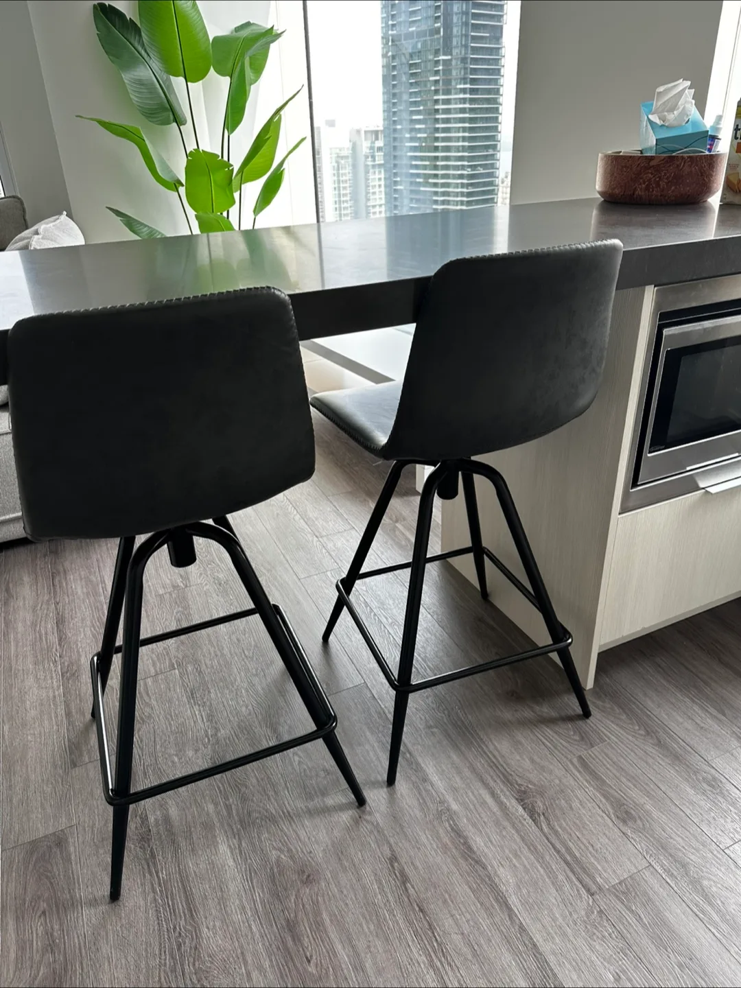 Set of 2 Black Bar Stools thumbnail