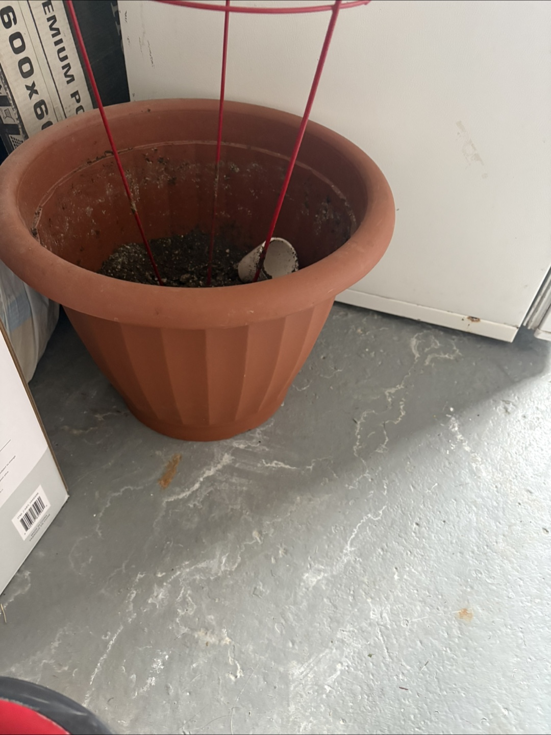 Large Flower Pot with Cage