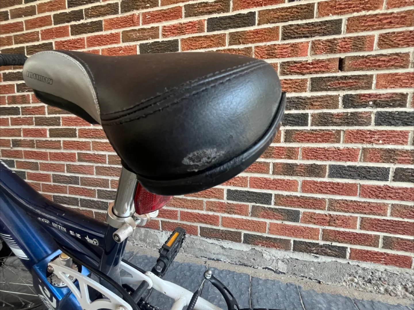 GT Vandal XC Dual Suspension Bike image indicator(5)