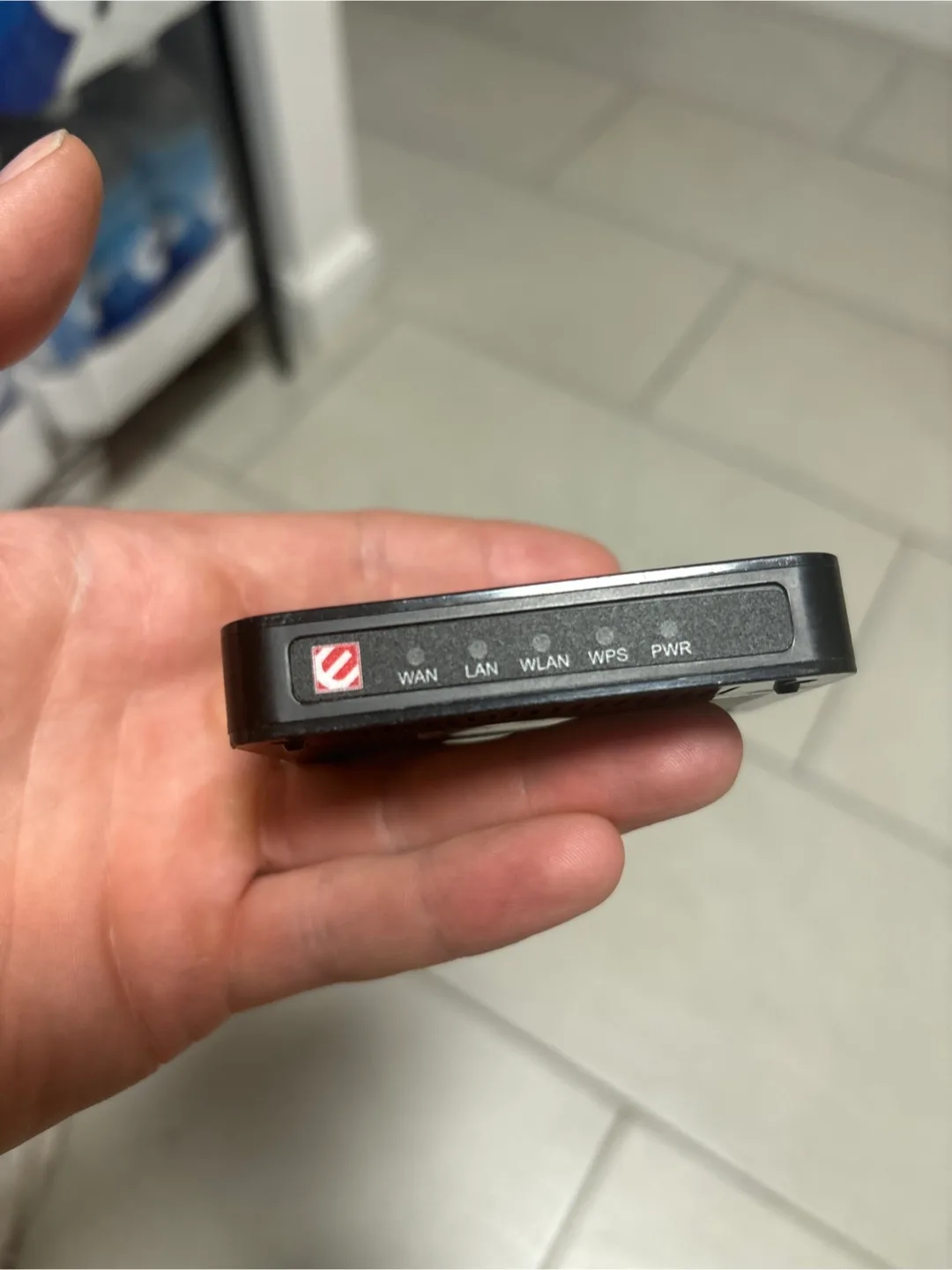 Wireless N150 Mini Router image indicator(3)