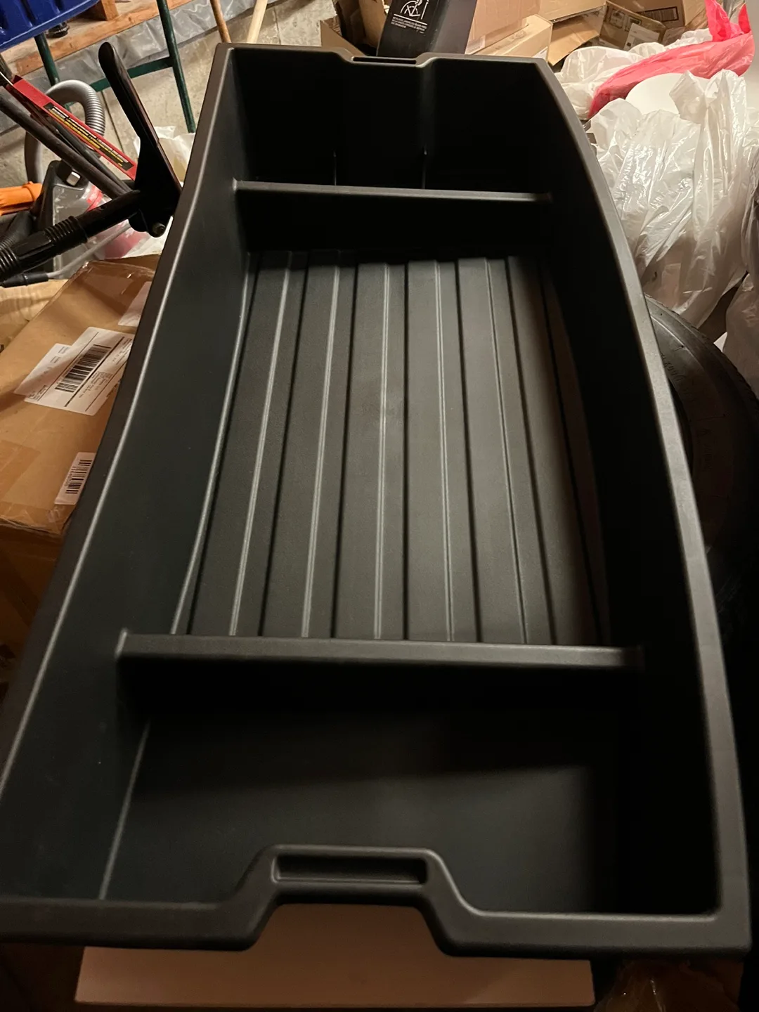 Trunk storage Ford explorer image indicator(4)