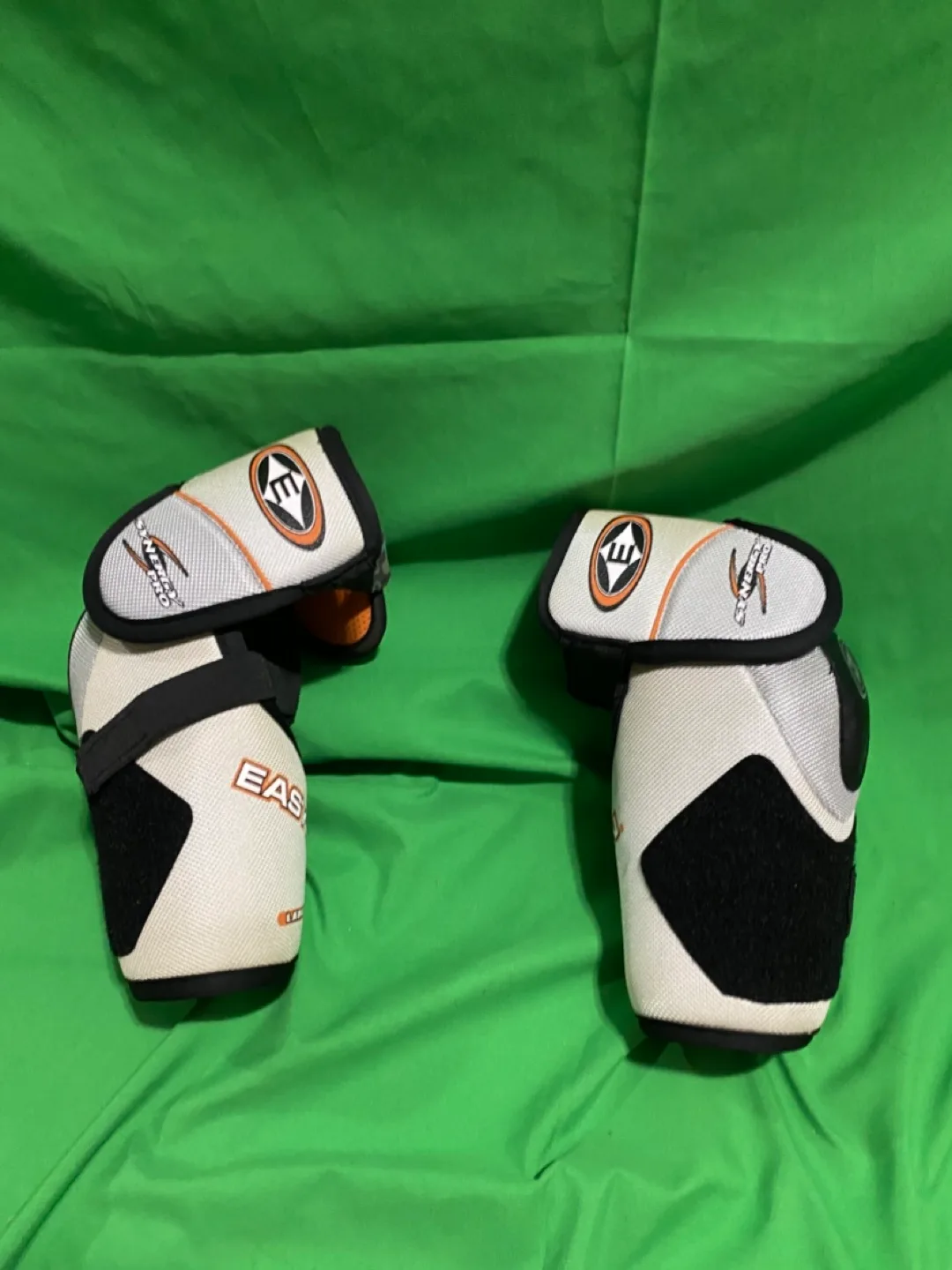 Easton Hockey Elbow Pads - Size Large thumbnail
