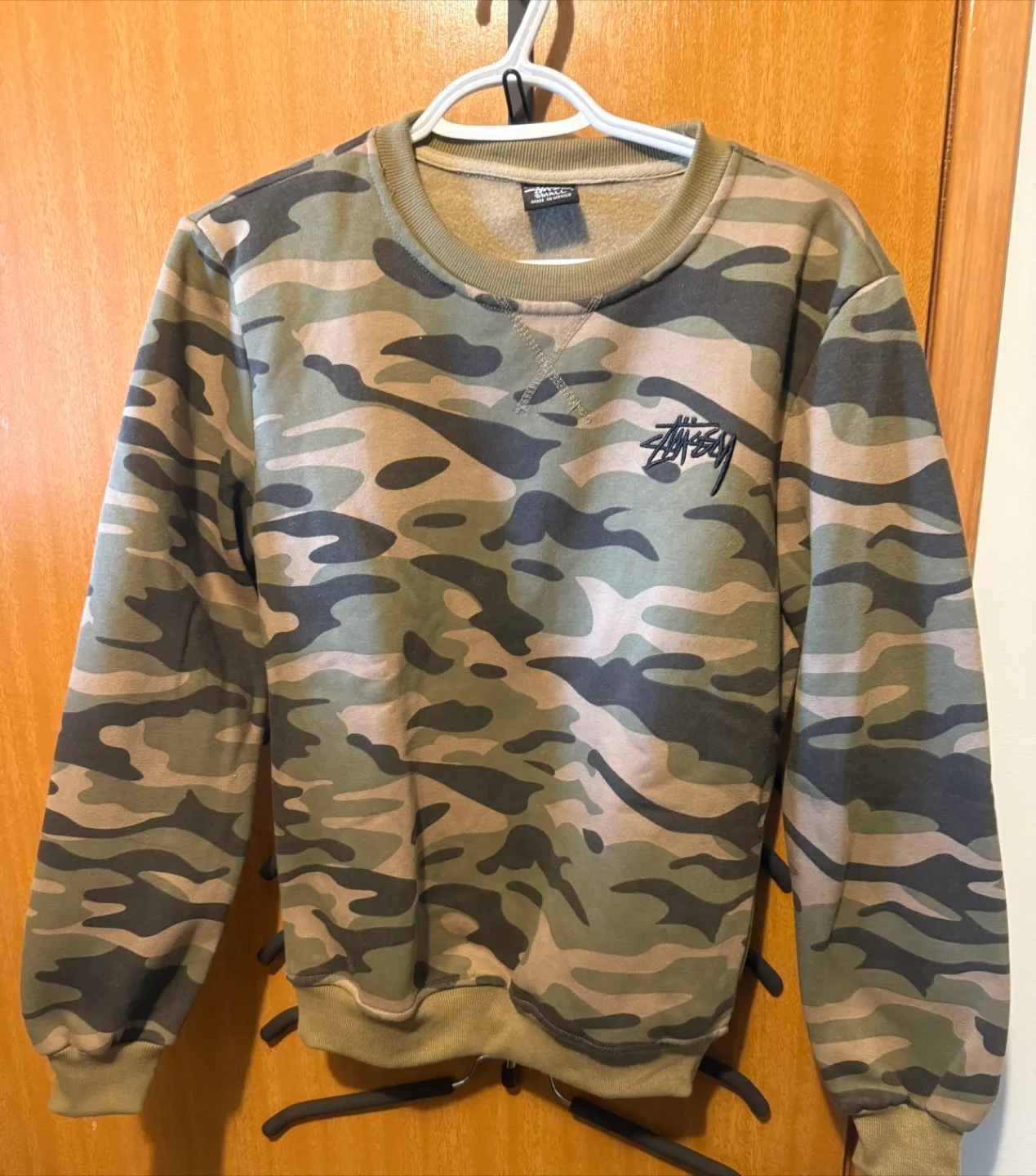 Stussy Camo Crewneck Sweatshirt - Size Small thumbnail