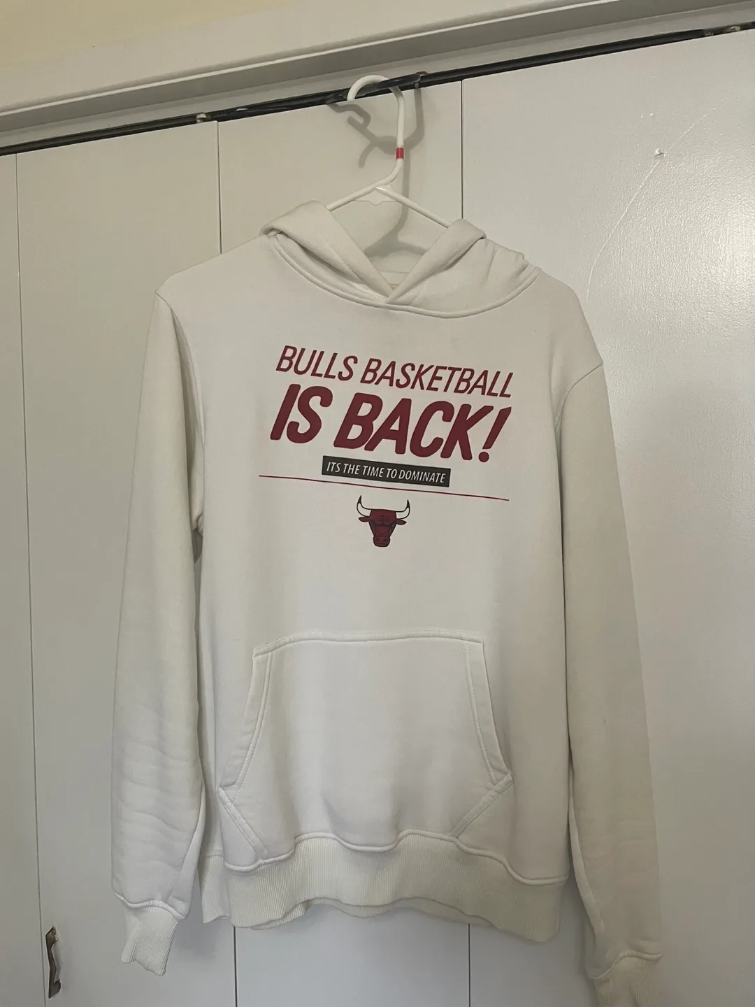 Bulls Basketball Hoodie - White thumbnail