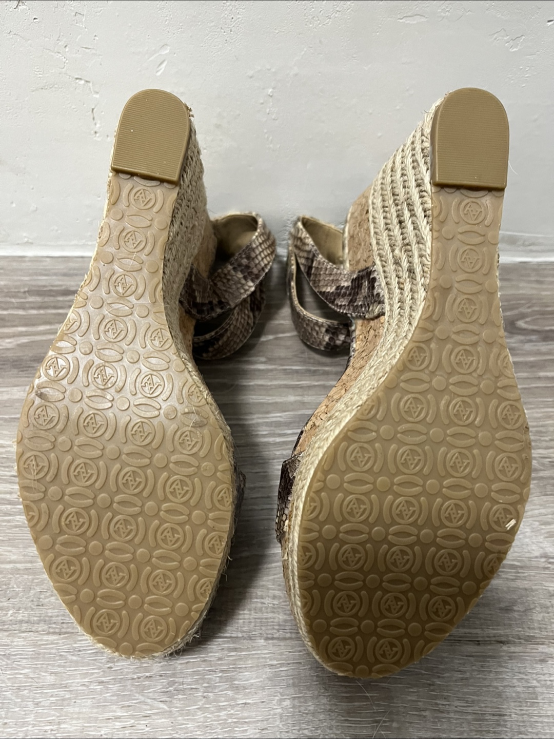 Adrienne Vittadini AV-CARI Wedge Sandals - Size 6.5M - photo 3