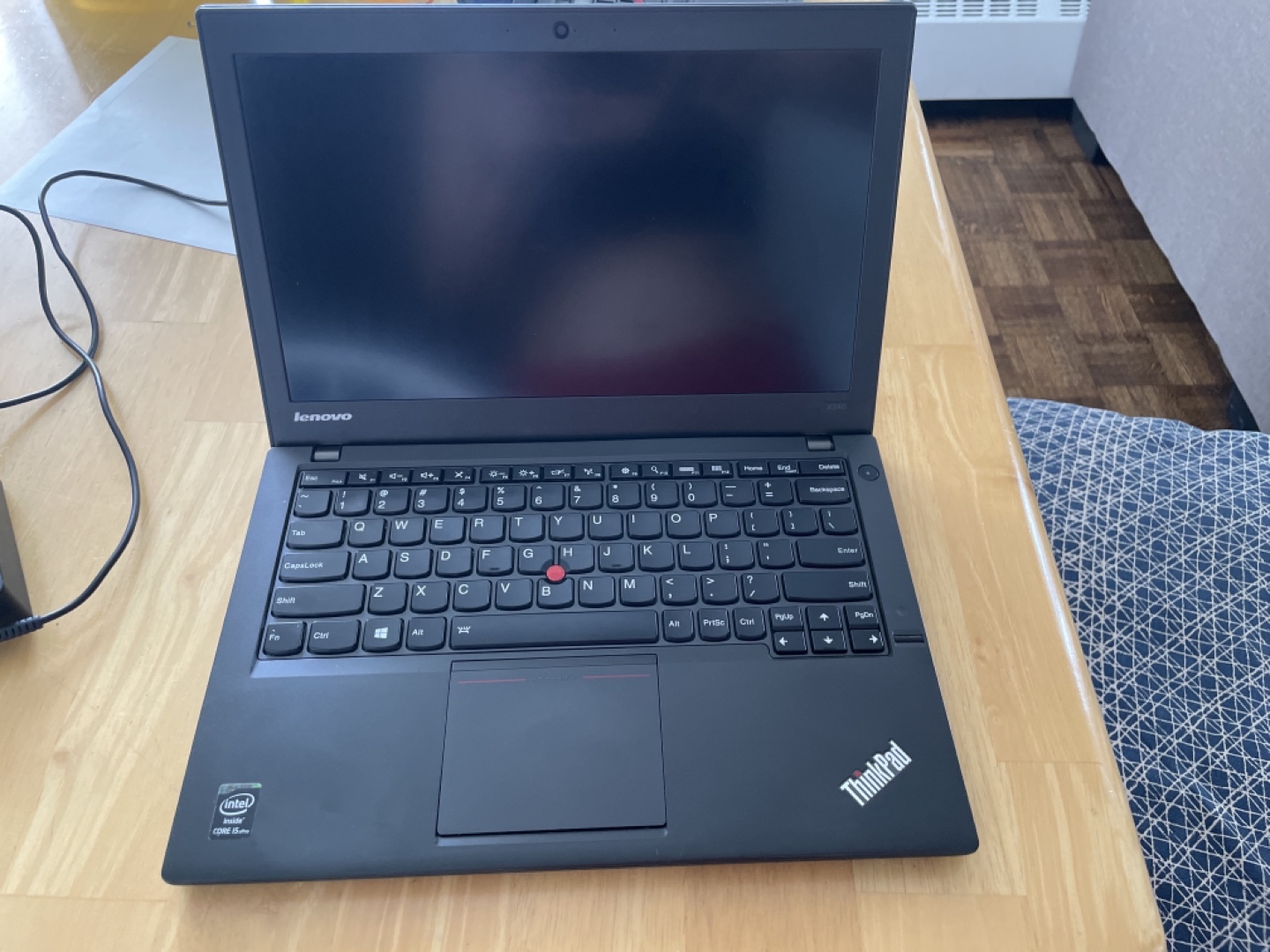 Lenovo ThinkPad Laptop - photo 2