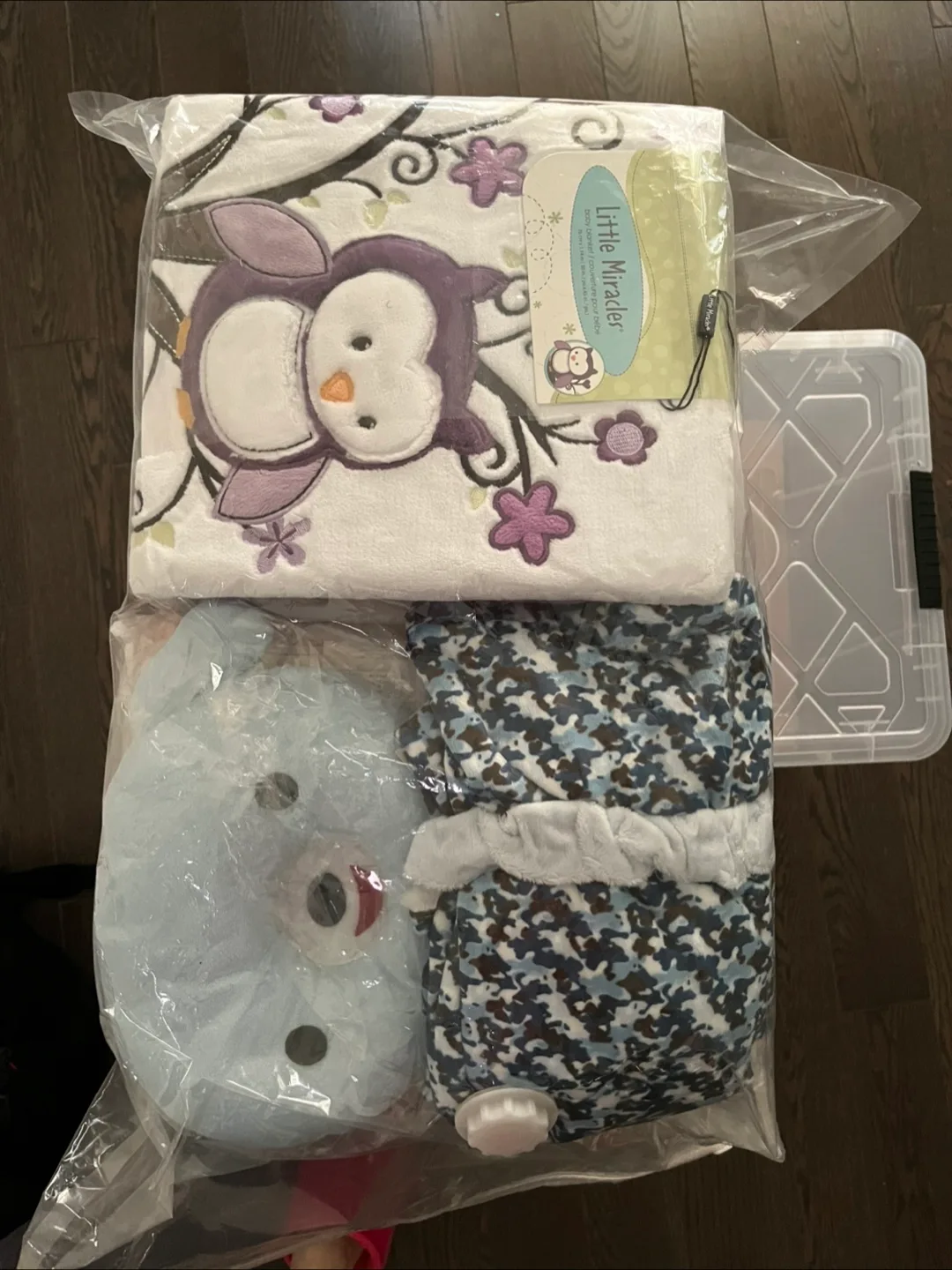 NEW* THREE BABY BLANKET BUNDLE & Jolly jumper head hugger thumbnail