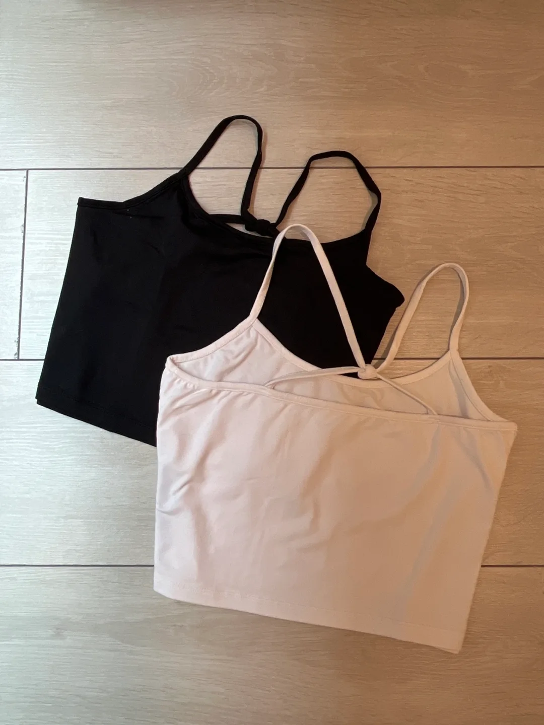 Very stretchy tank tops thumbnail