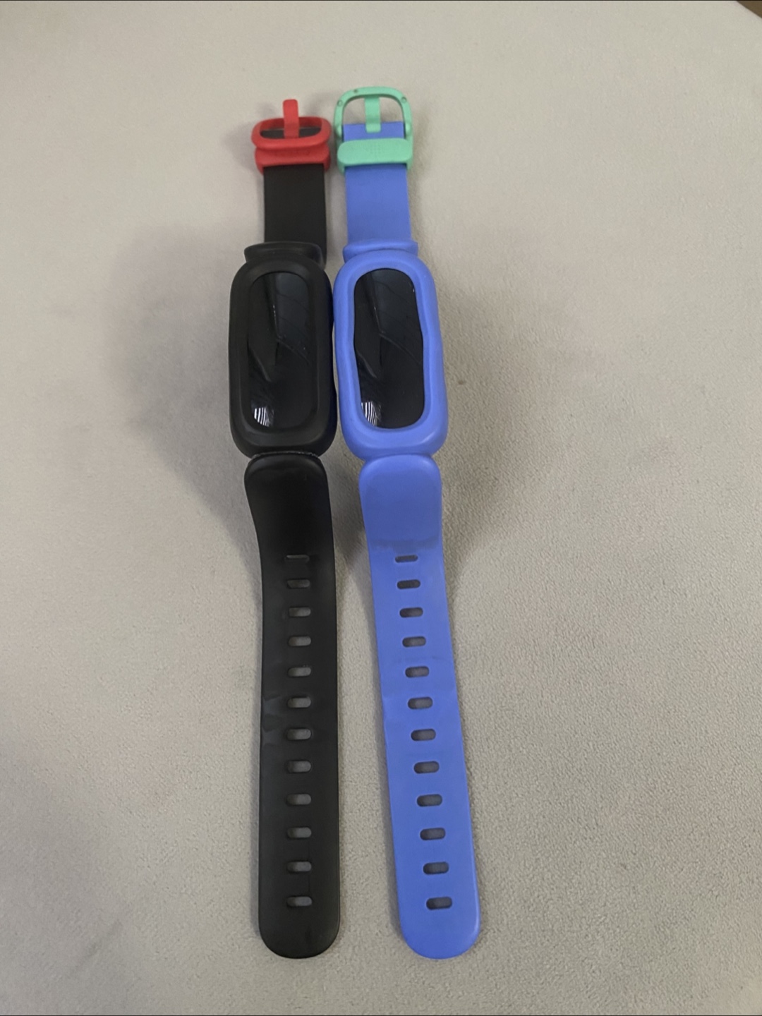 2 Fitbit Ace 3 Black & Blue