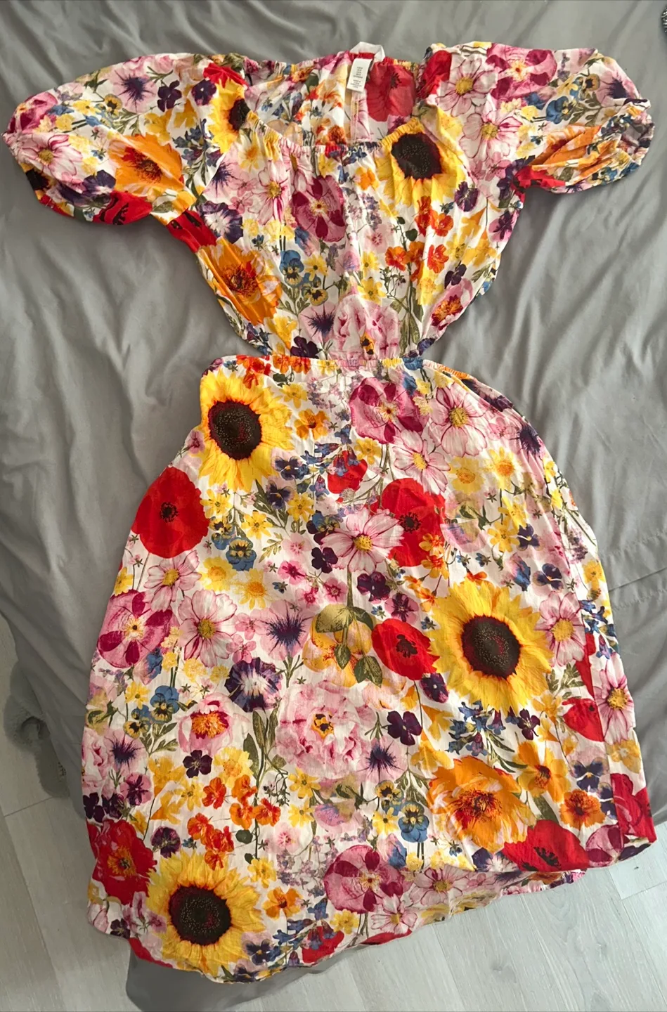 Floral dress thumbnail