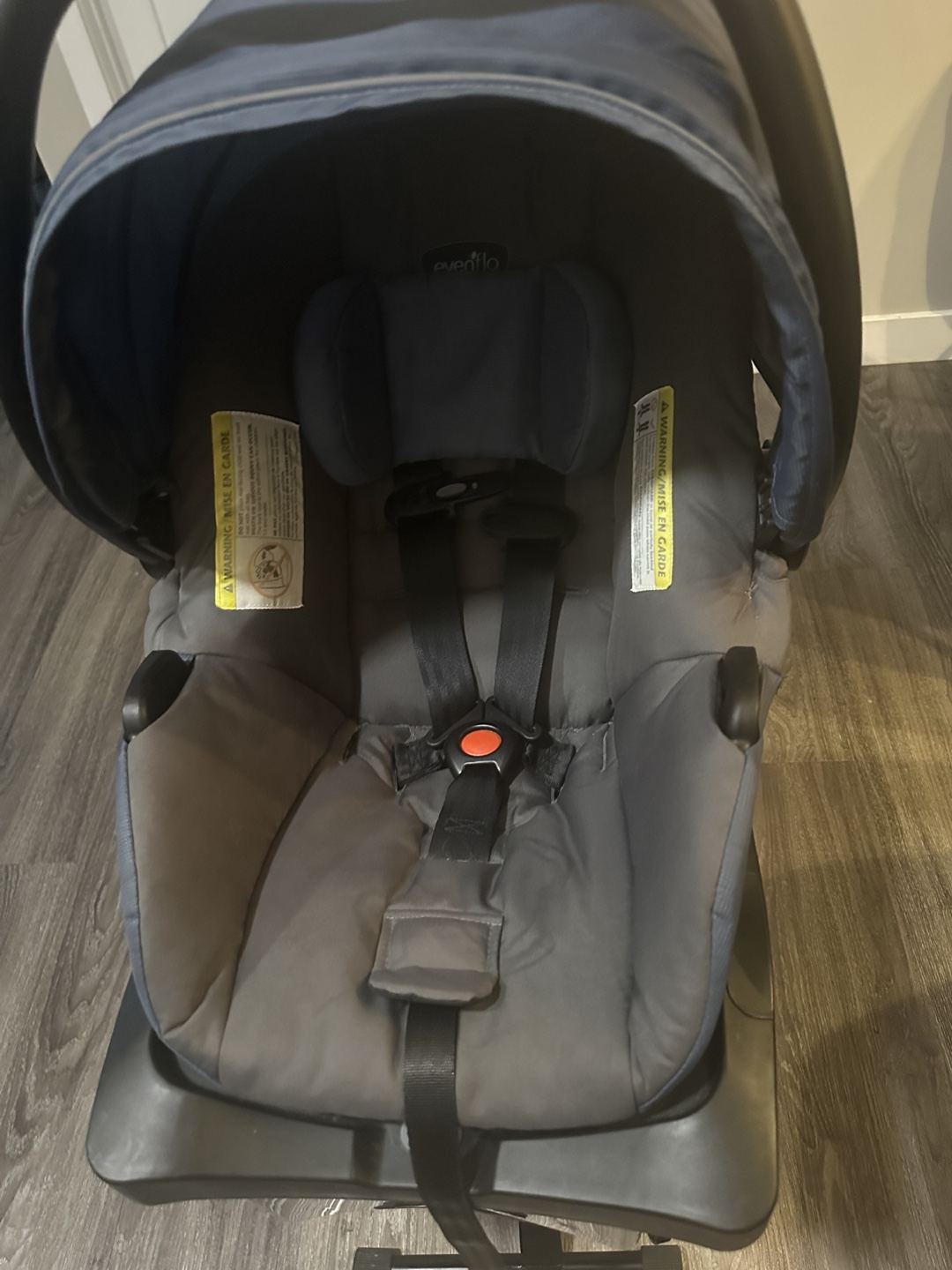Evenflo LiteMax 35 Infant Car Seat