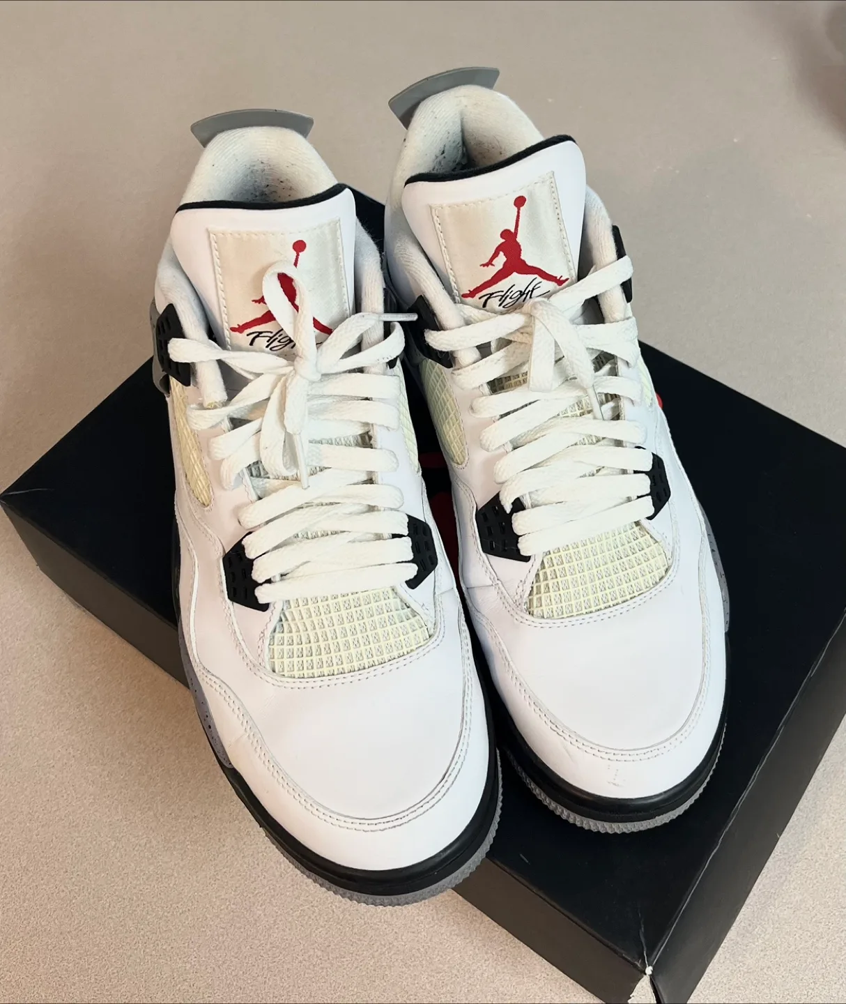 Air Jordan 4 Retro White Cement Size 10.5
