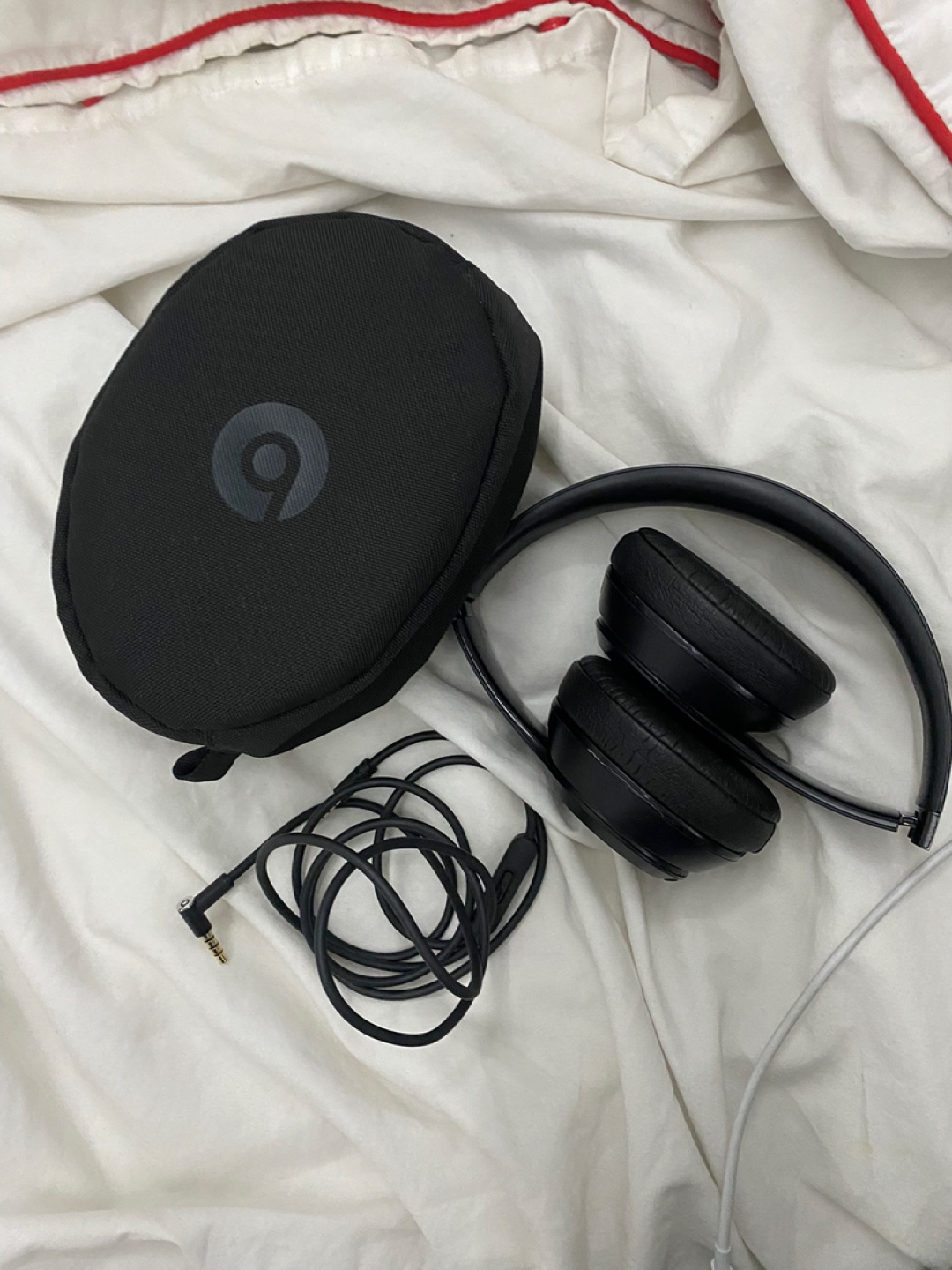 Beats Solo3 Wireless Headphones - Black