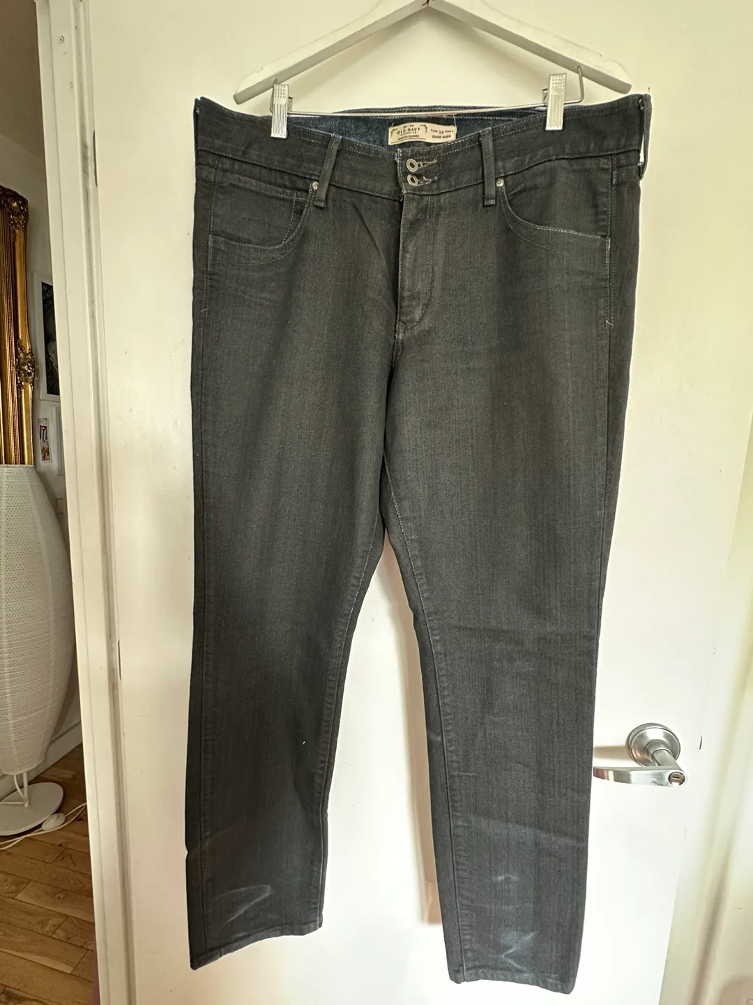 Old Navy High Rise Jeans thumbnail