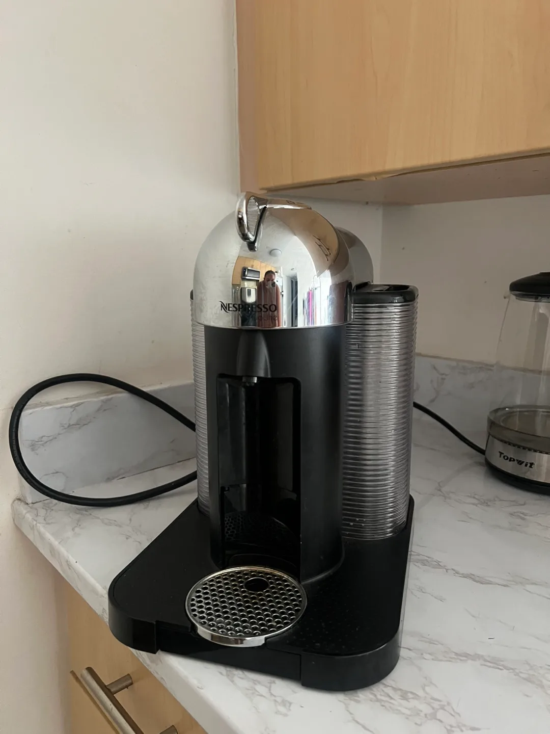 Nespresso Vertuo Next Coffee Machine thumbnail