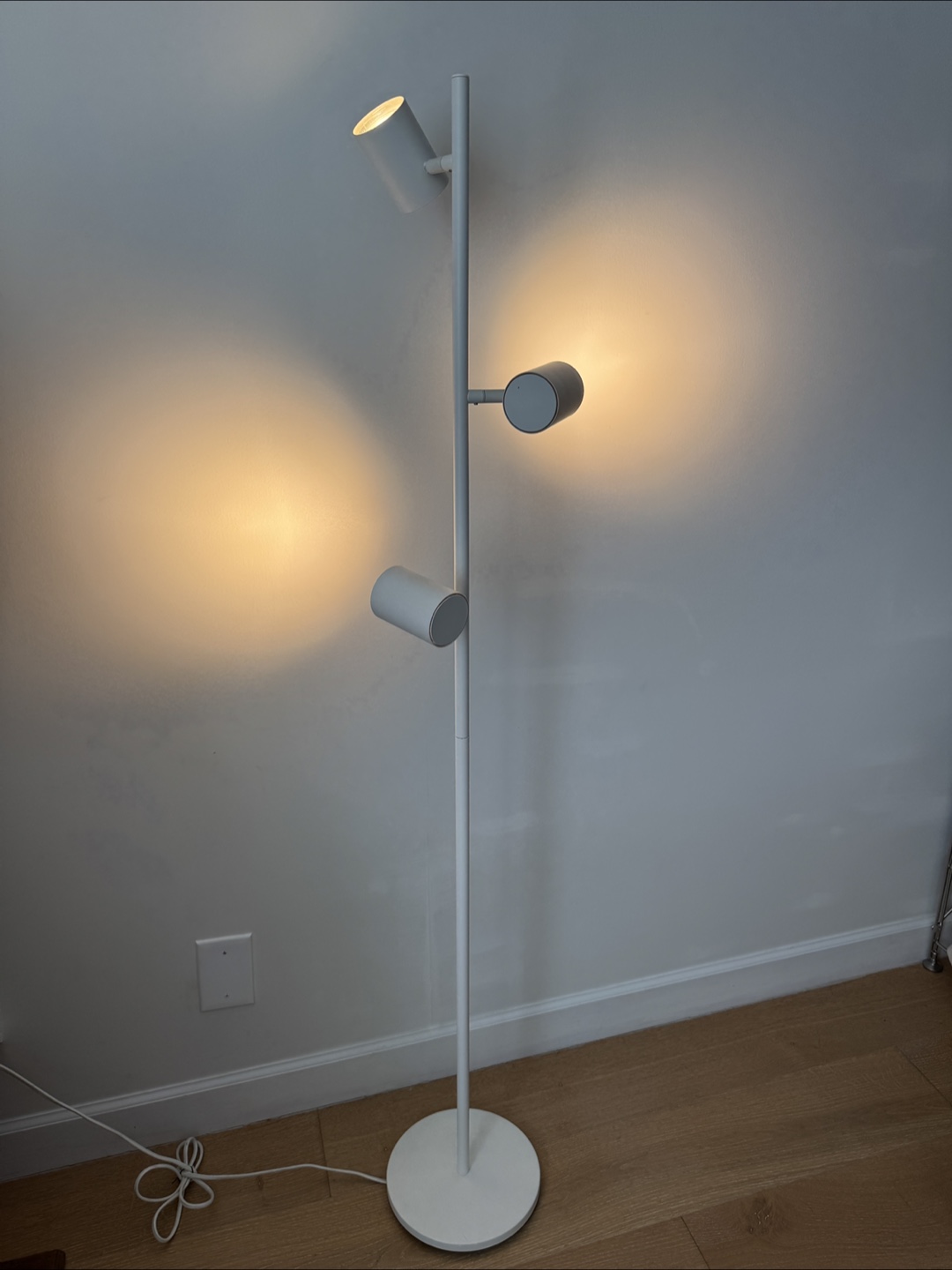 IKEA NYMÅNE Floor lamp with 3 spotlights, white - photo 2