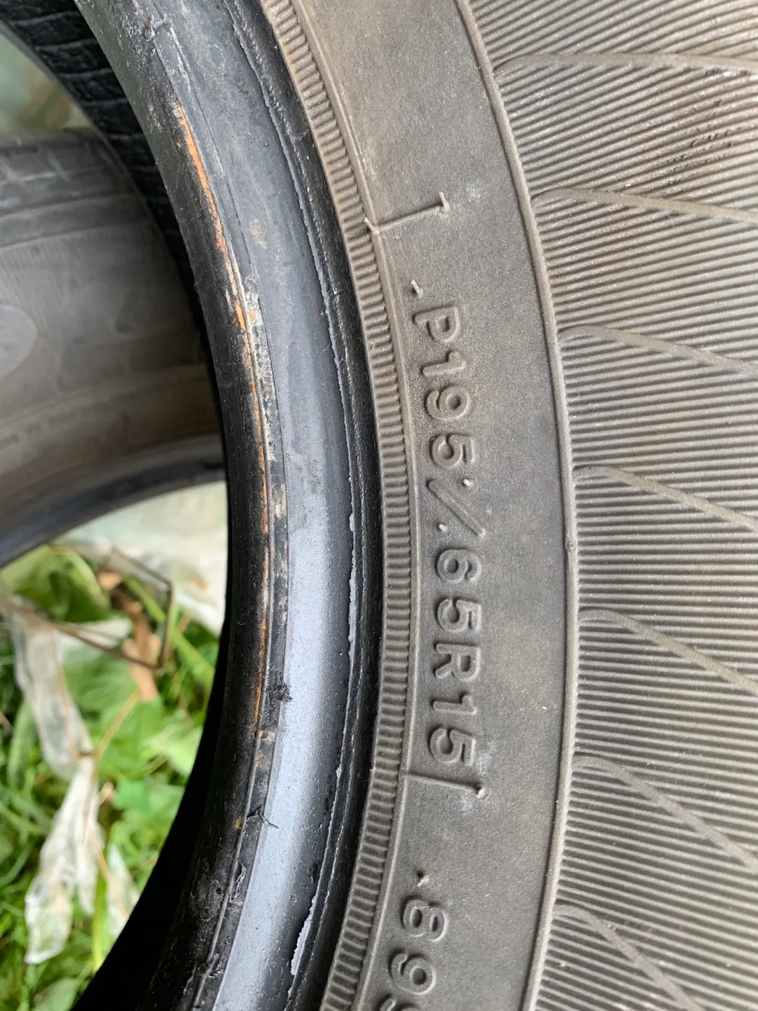 195/65/15 all season 4 tires total 2 good year 2 Firestone tires image indicator(4)