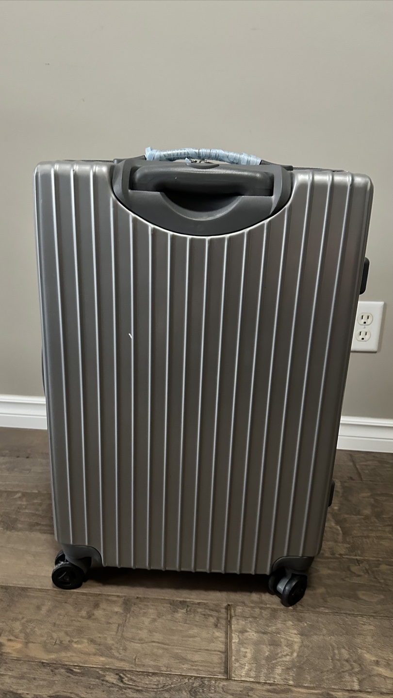 Luggage - photo 4