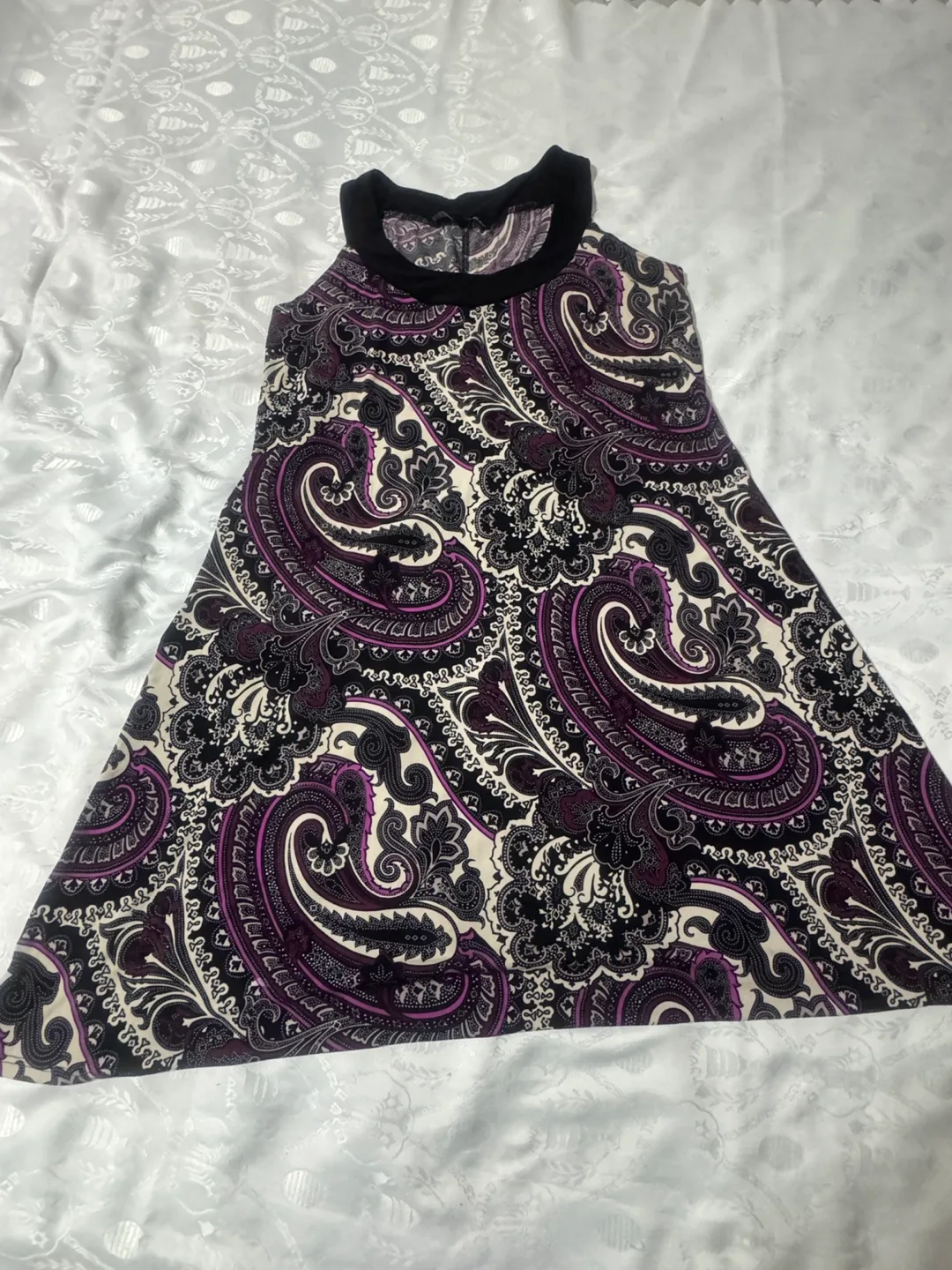 2 Dresses Size L image indicator(2)