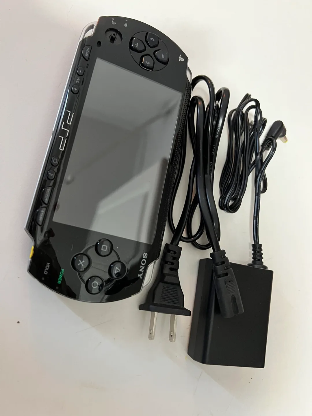 Sony PSP-1001 Console - Black - got parts or repair thumbnail