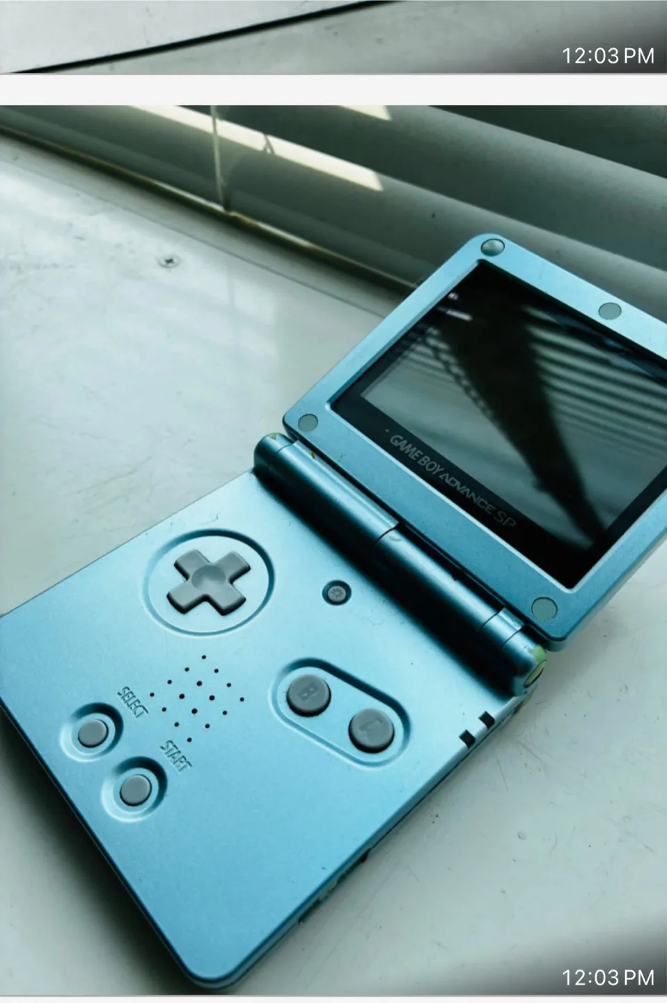 Nintendo Game Boy Advance SP - Dunkin Donuts Edition image indicator(7)