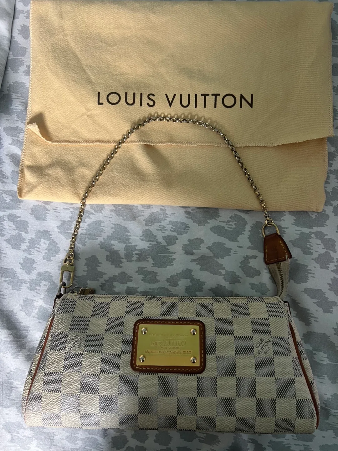 Louis Vuitton Damier Azur Ewa image indicator(5)