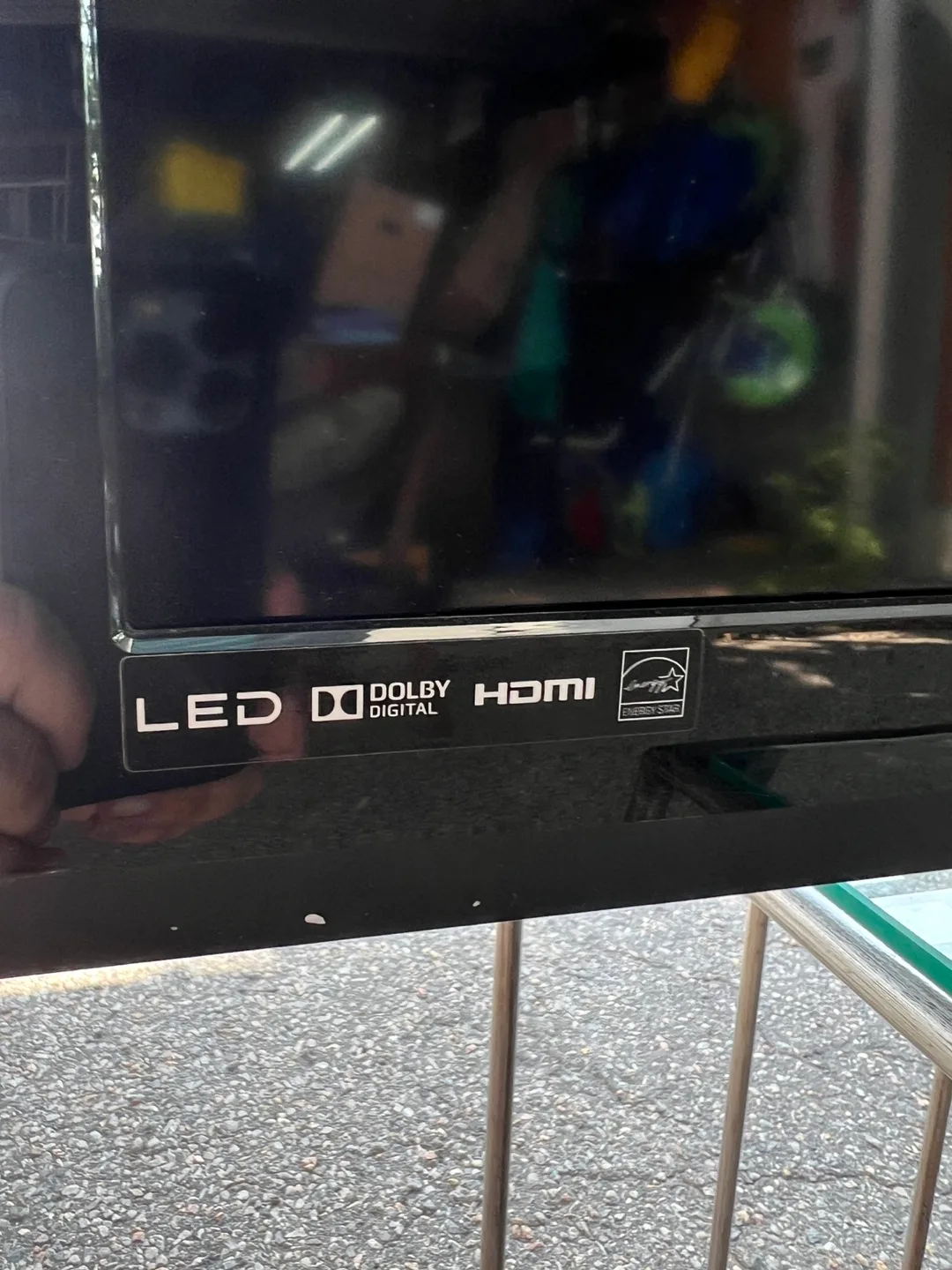 Emerson 39" LED TV - LF391EM4 image indicator(3)