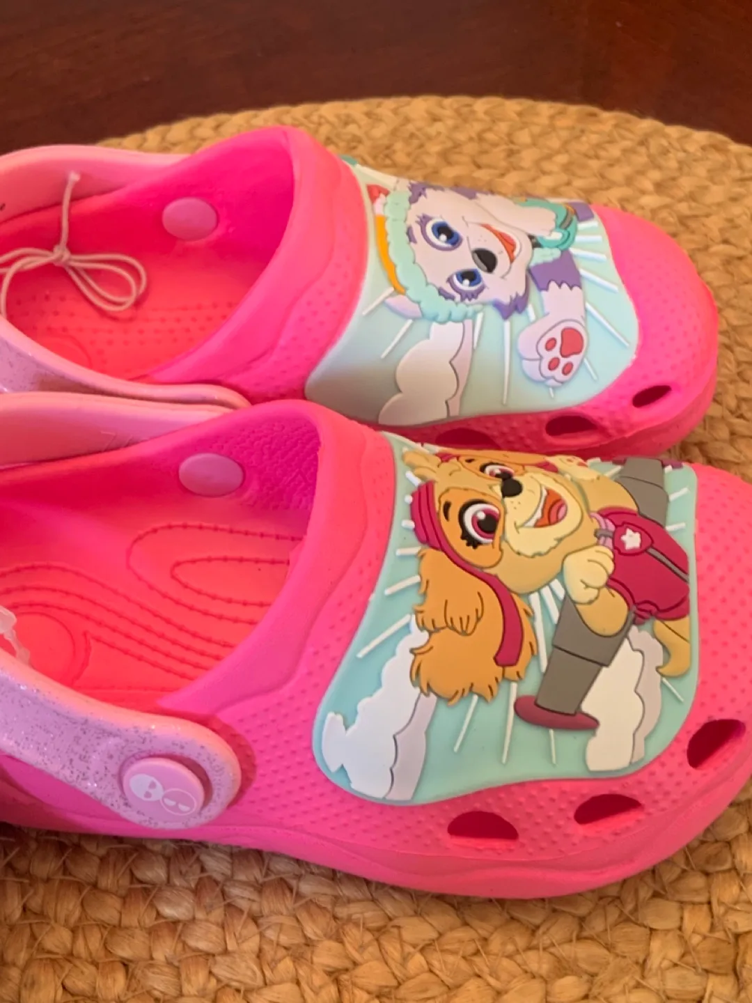 New Paw Patrol Pink Clogs - Size 7/8 image indicator(9)