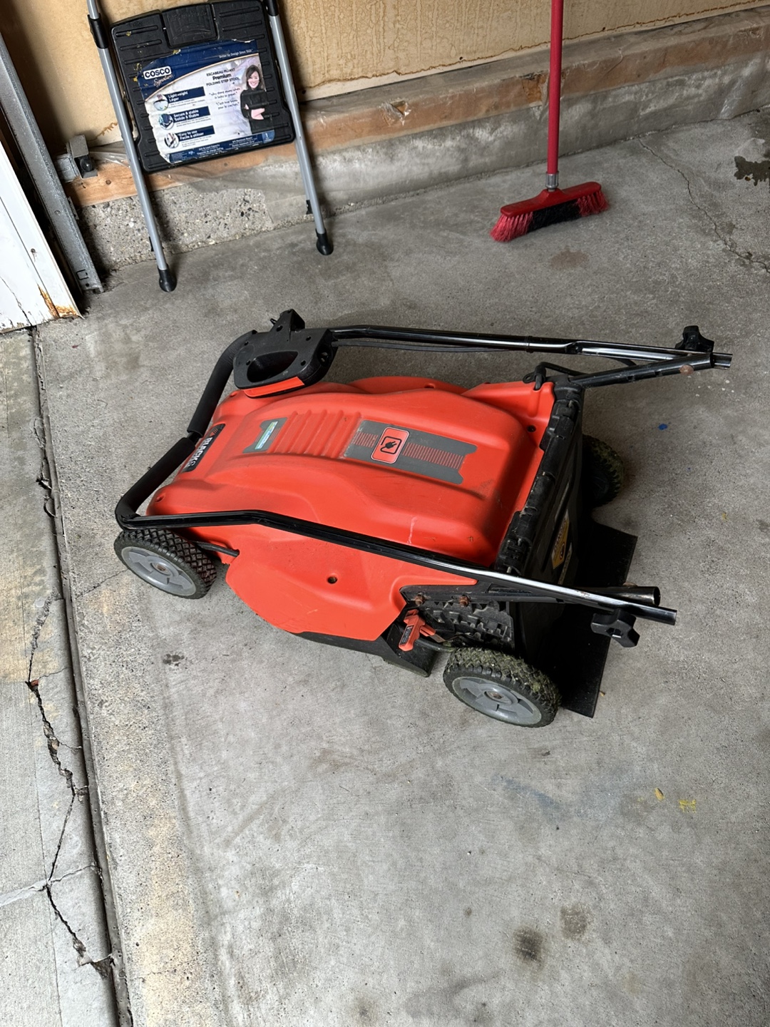 Black & Decker Corded Electric Lawn Mower - photo 3