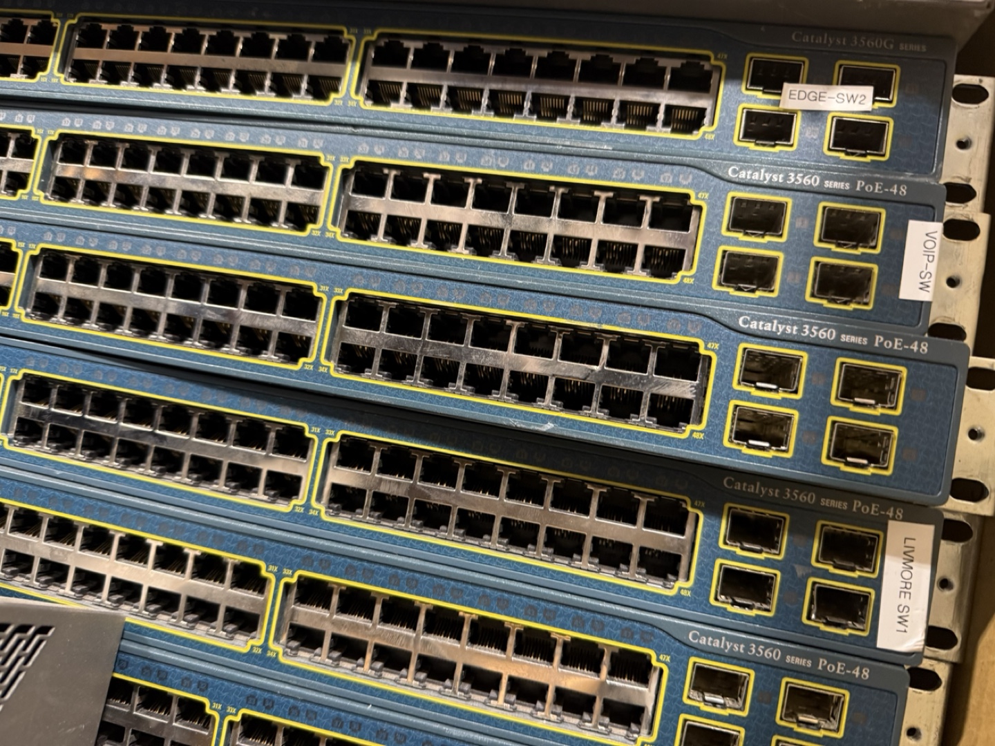 Cisco Catalyst 3560 Series PoE-48 Network Switch - photo 3