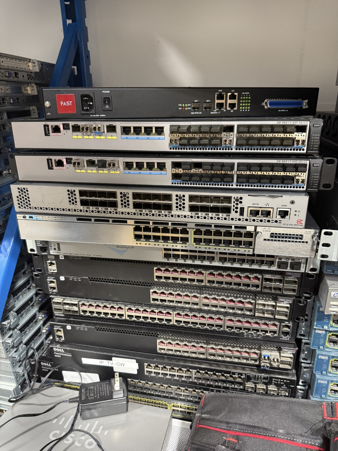 Cisco Catalyst 3560 Series PoE-48 Network Switch - photo 2