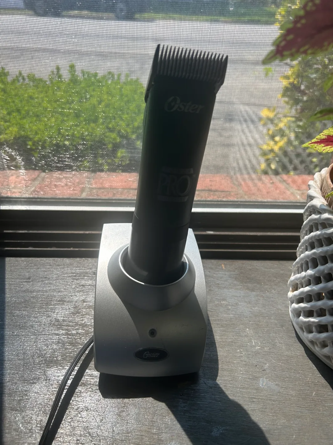 Oster Power Pro Cordless Hair Clippers image indicator(2)