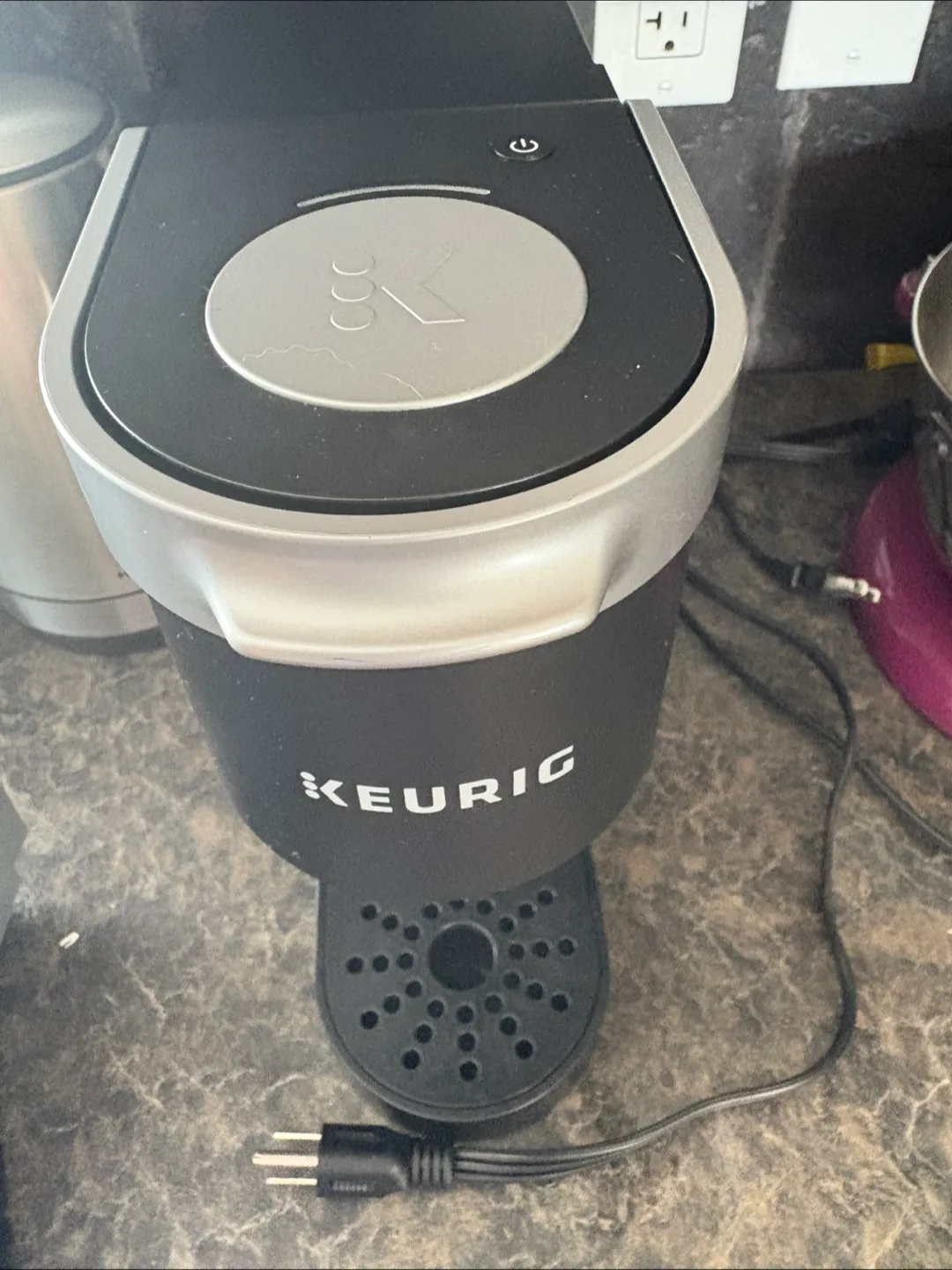 Keurig Single Serve Coffee Maker thumbnail