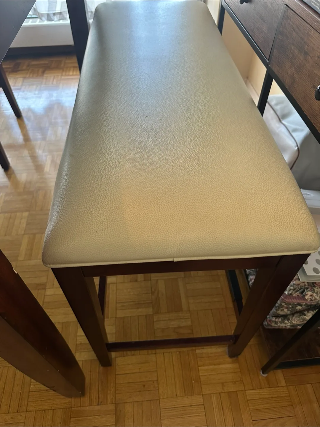 Dining Table Set image indicator(5)