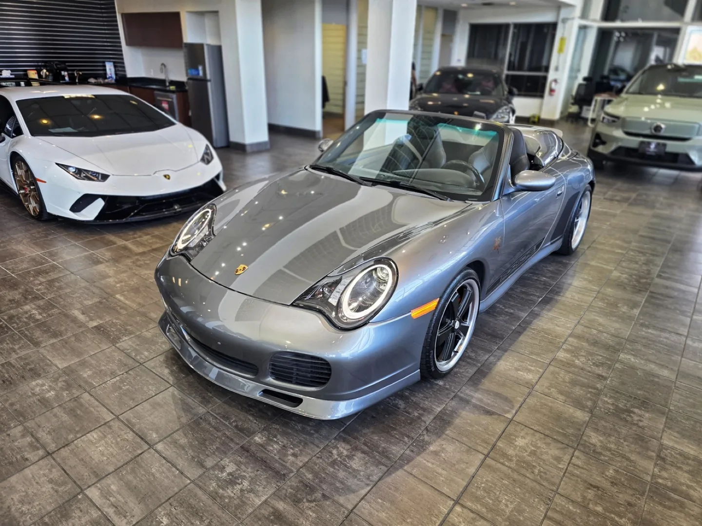 Porsche C4S Convertible thumbnail