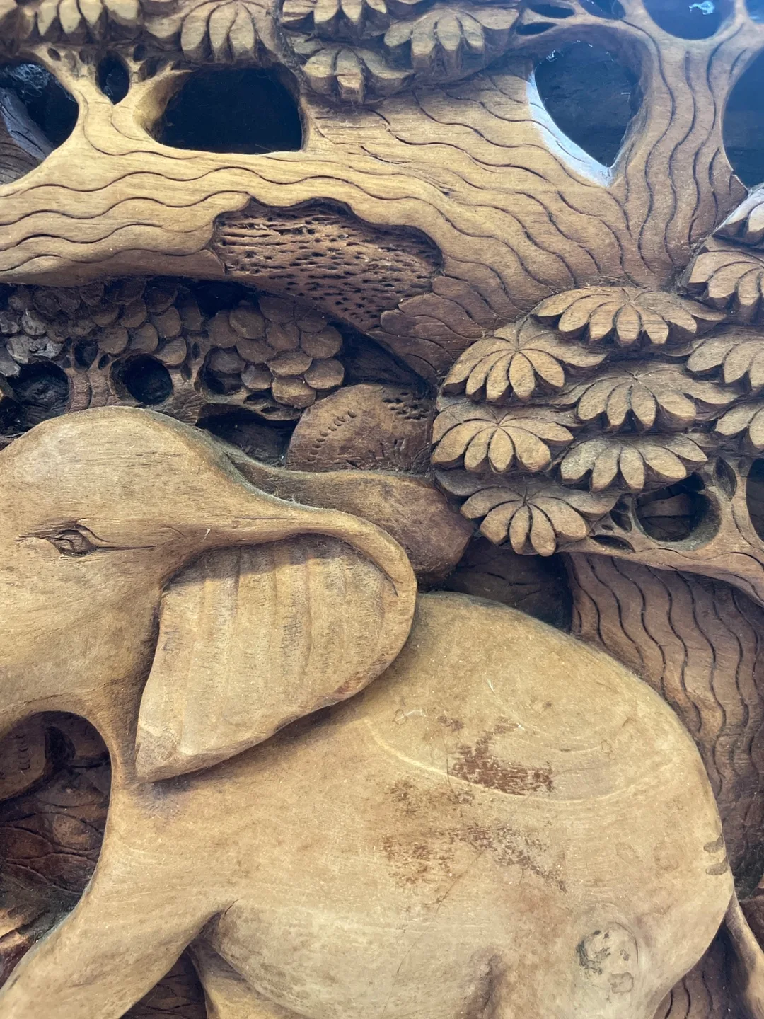 Wooden Elephant Carving image indicator(2)