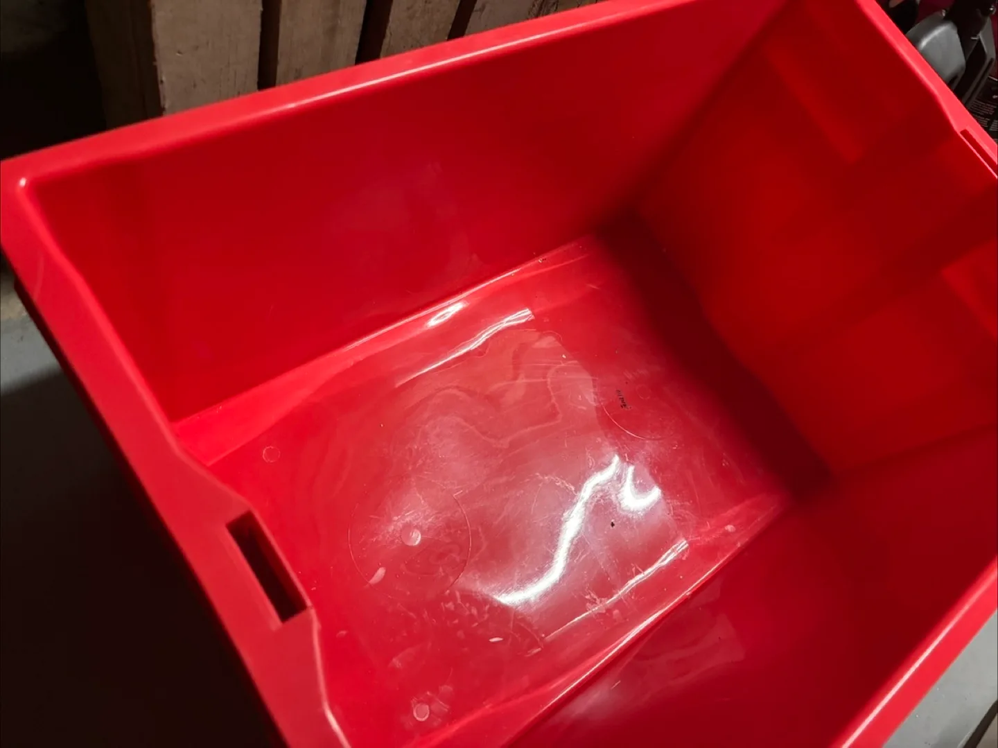 Red Storage Totes image indicator(4)