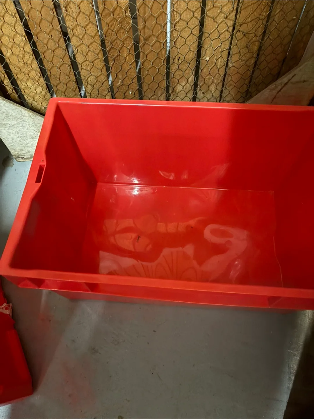 Red Storage Totes image indicator(3)