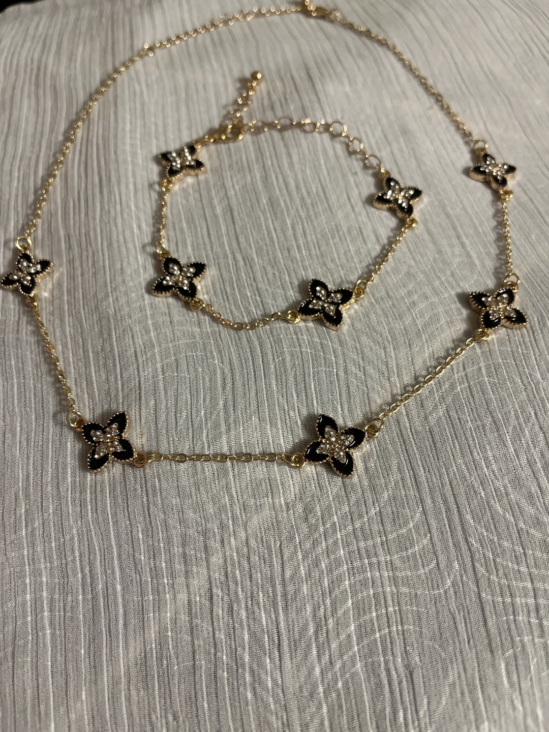 Gold Flower Necklace & Bracelet Set - photo 2