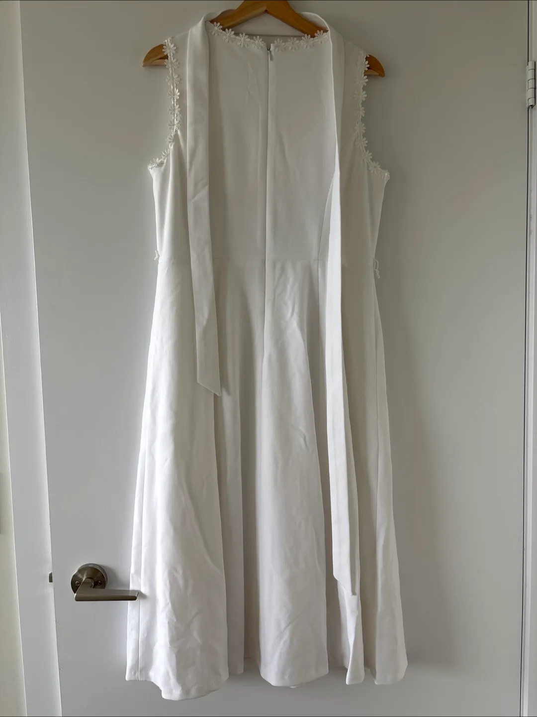 Calvin Klein size 12 White Dress with Lace Trim image indicator(2)