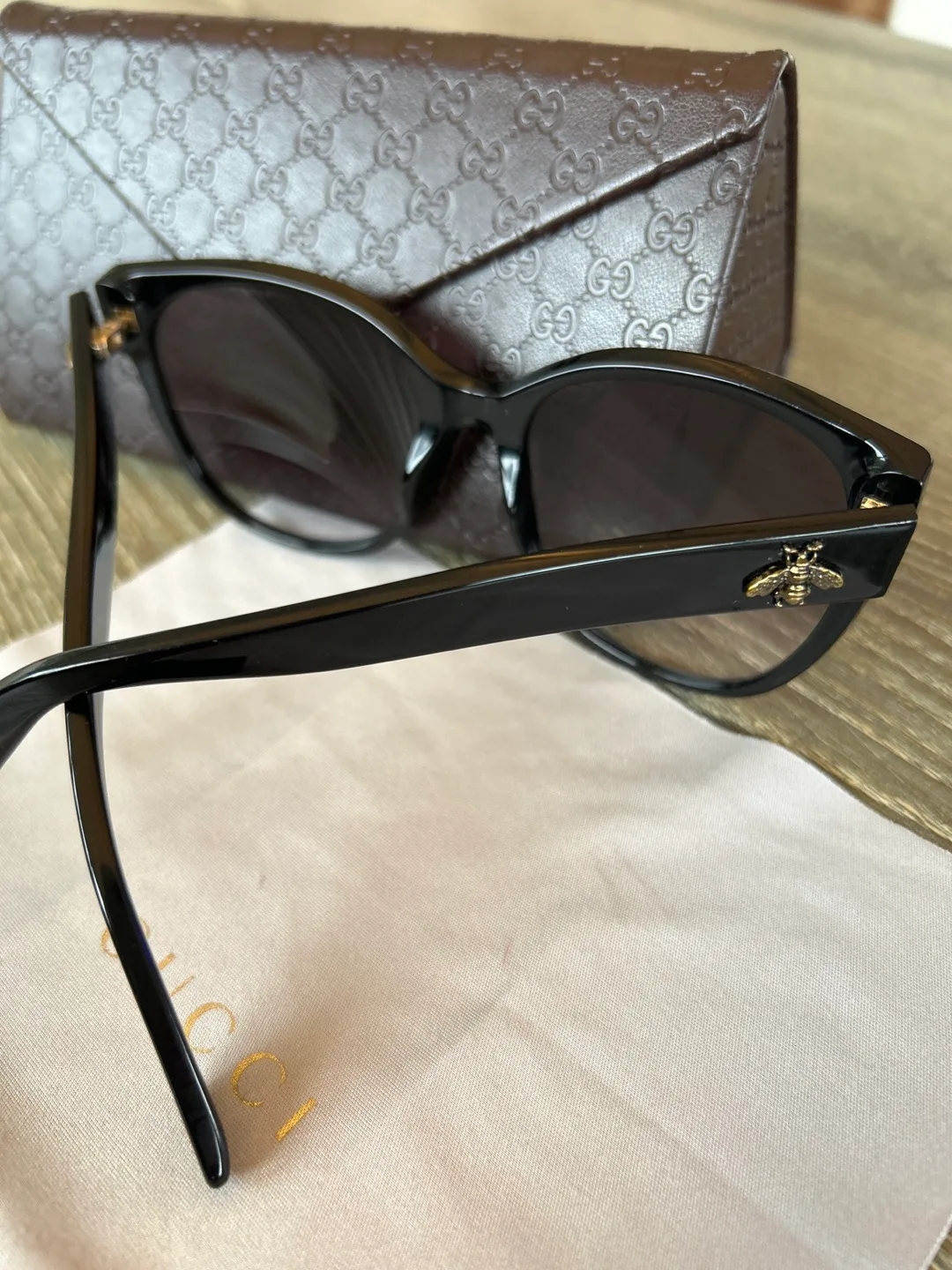 Gucci GG0097S 001 Sunglasses image indicator(2)