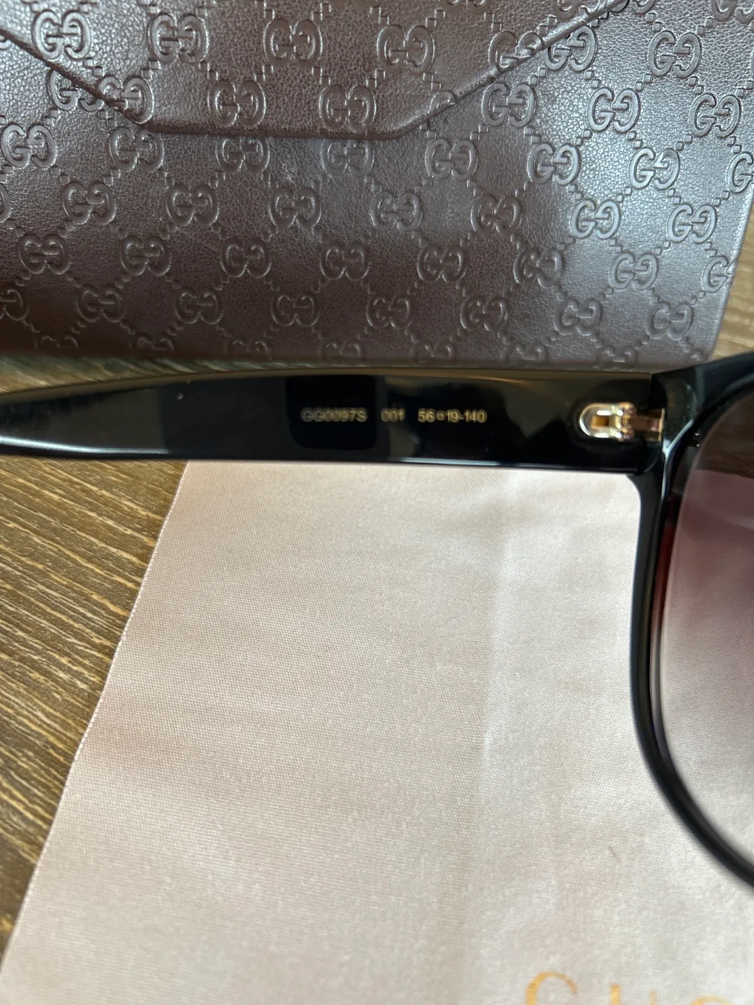 Gucci GG0097S 001 Sunglasses image indicator(4)