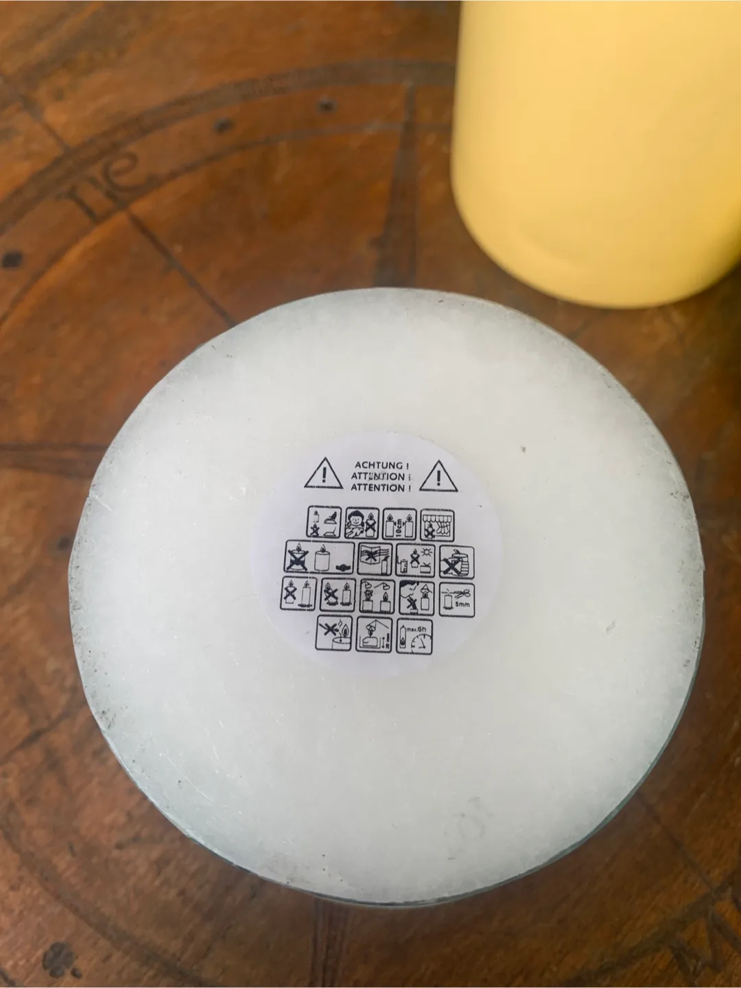 Decorative Floral Print Candle image indicator(3)